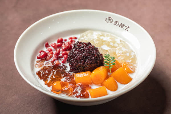 岳楼兰自选甜汤（选汤底）古田银耳汤的古法慢炖“胶质美学”