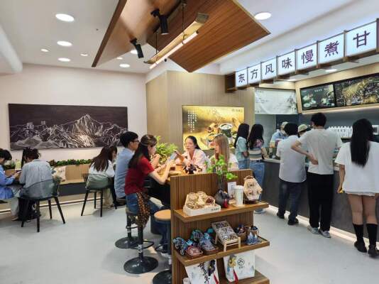 倚楼·古法手作：岳楼兰双皮奶好吃还不贵